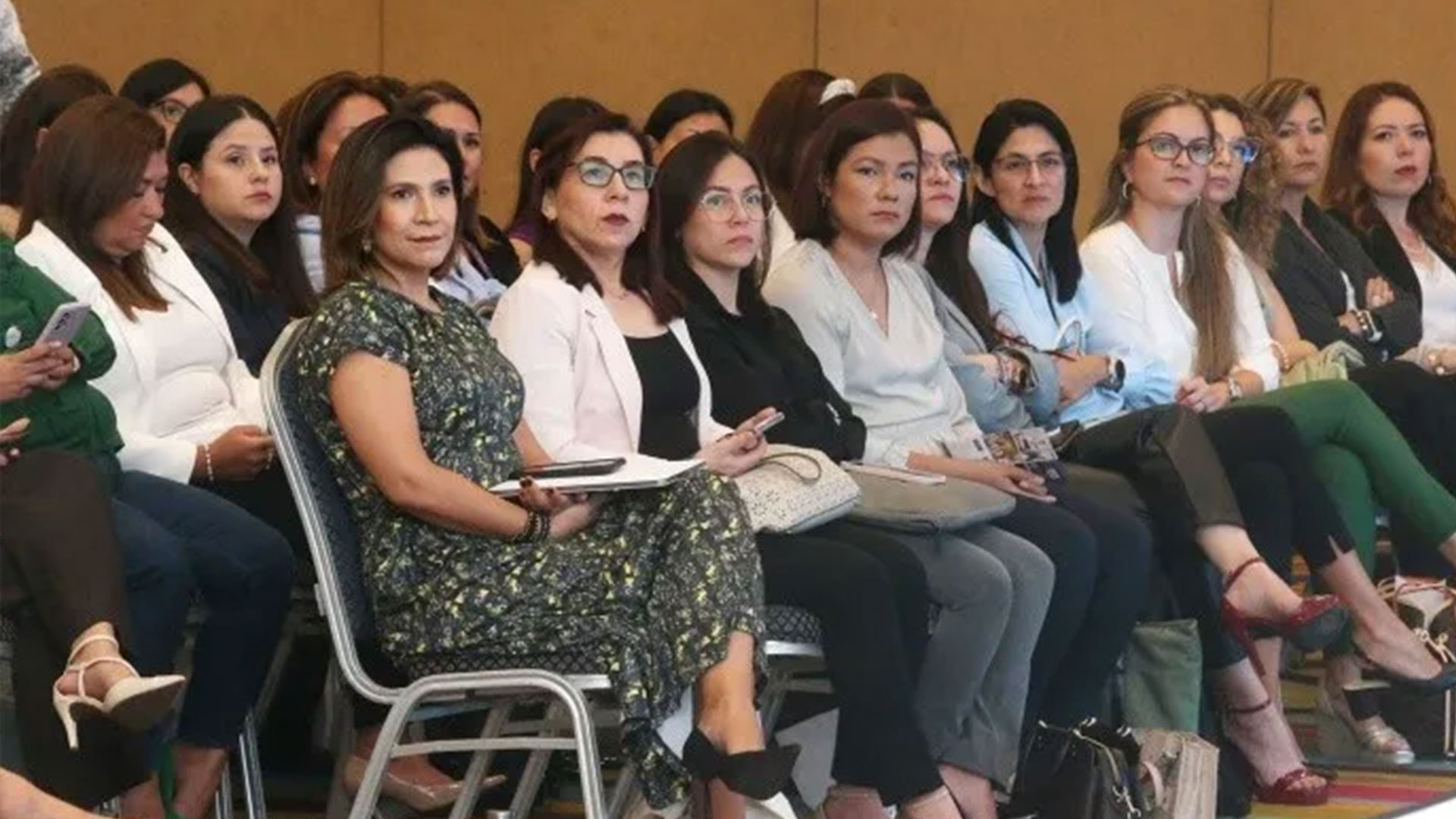 Women executive forum San Salvador 2023, el evento que inspira, empodera y conecta a las mujeres ejecutivas de la región